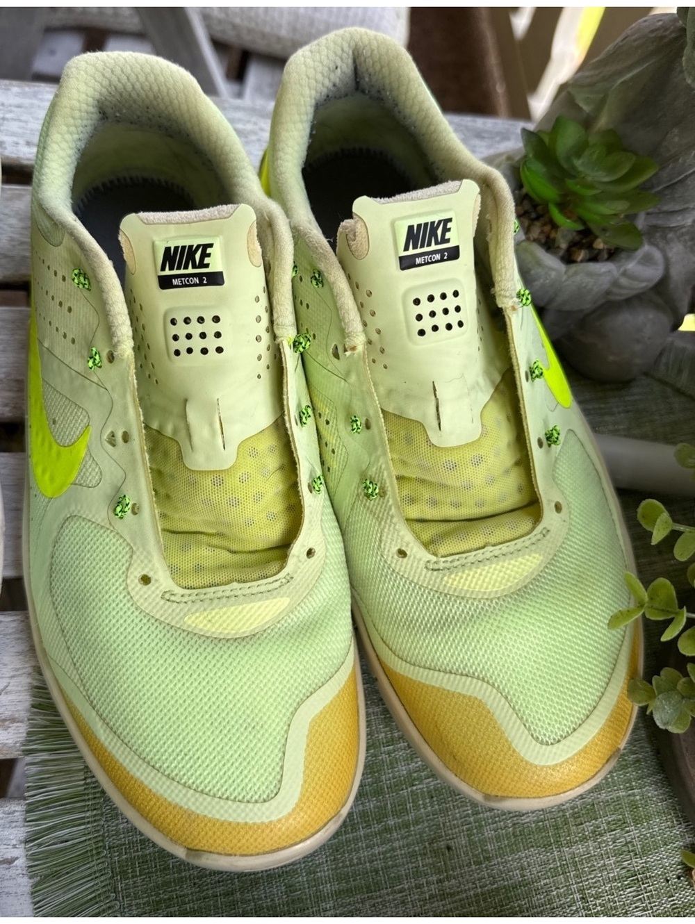 Nike Metcon 2 Men’s Size 8.5 Barely Volt/Volt Training CrossFit Shoes 819899-700